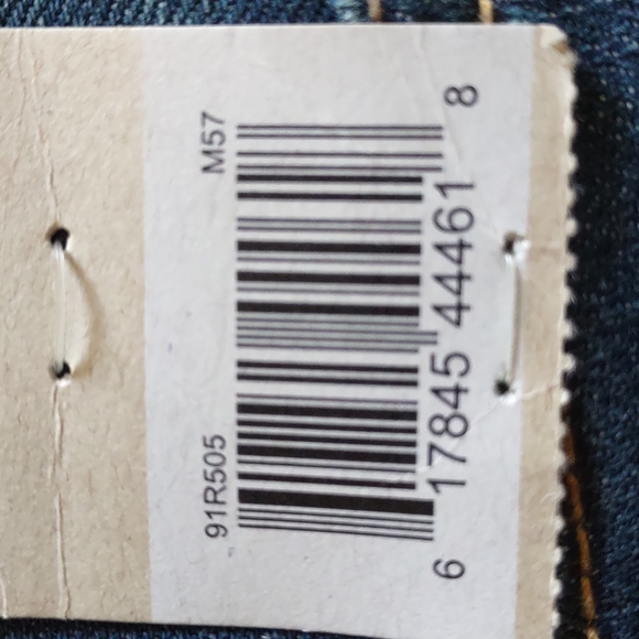 Levi's - Picture 6 of 6